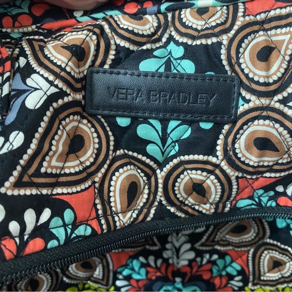 NWOT Vera Bradley Colorful Patterned Women's Travel Bag - Picture 4 of 8